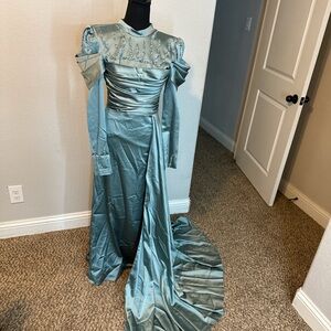 Elegant Teal Evening Gown
